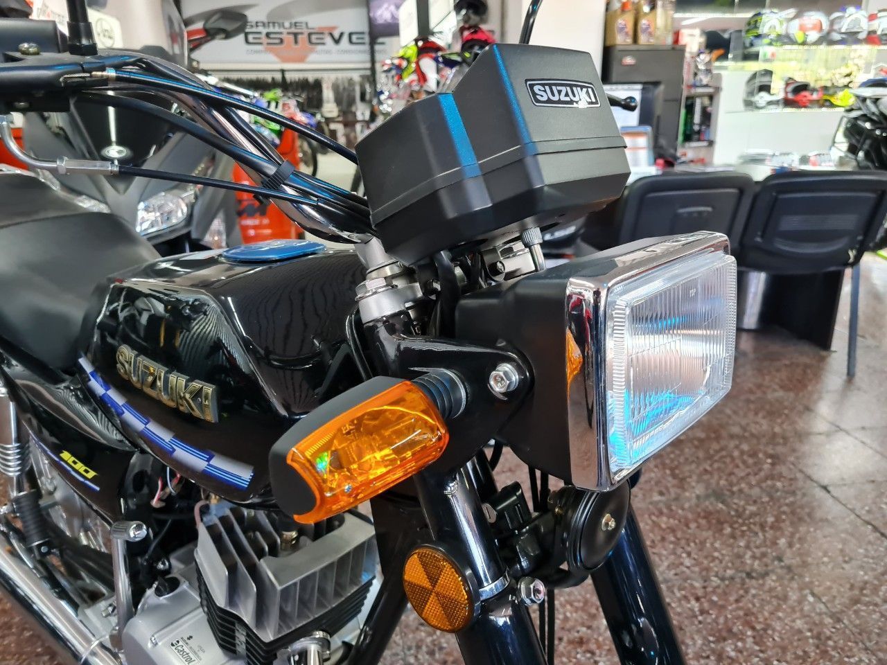 Suzuki AX Usada en Mendoza, deRuedas