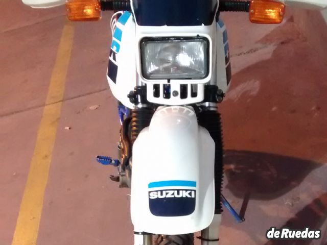 Suzuki DR Usada en Mendoza, deRuedas