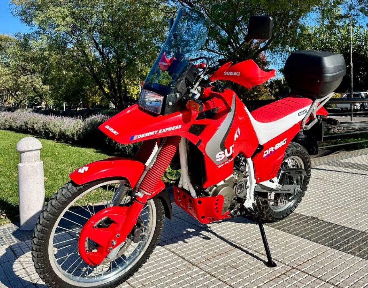 Suzuki DR Usada en Mendoza, deRuedas