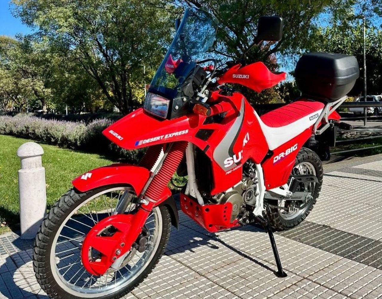 Suzuki DR Usada en Mendoza, deRuedas