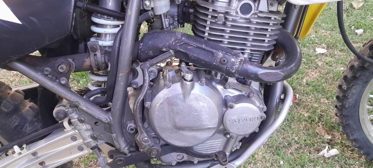 Suzuki DR Usada en Mendoza, deRuedas