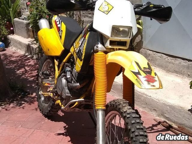 Suzuki DR Usada en Mendoza, deRuedas