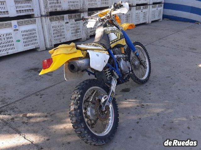 Suzuki DR Usada en Mendoza, deRuedas