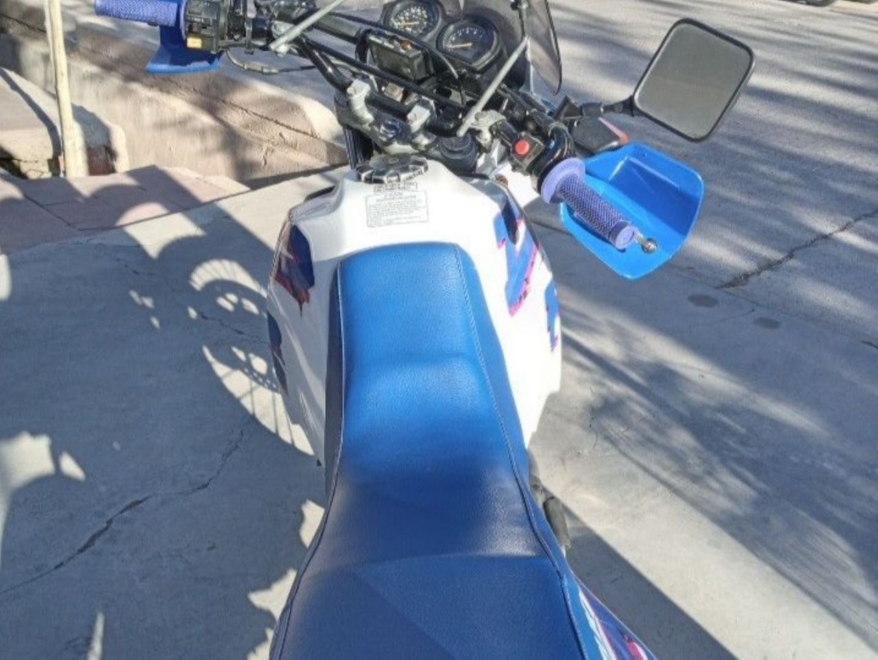 Suzuki DR Usada en Mendoza, deRuedas