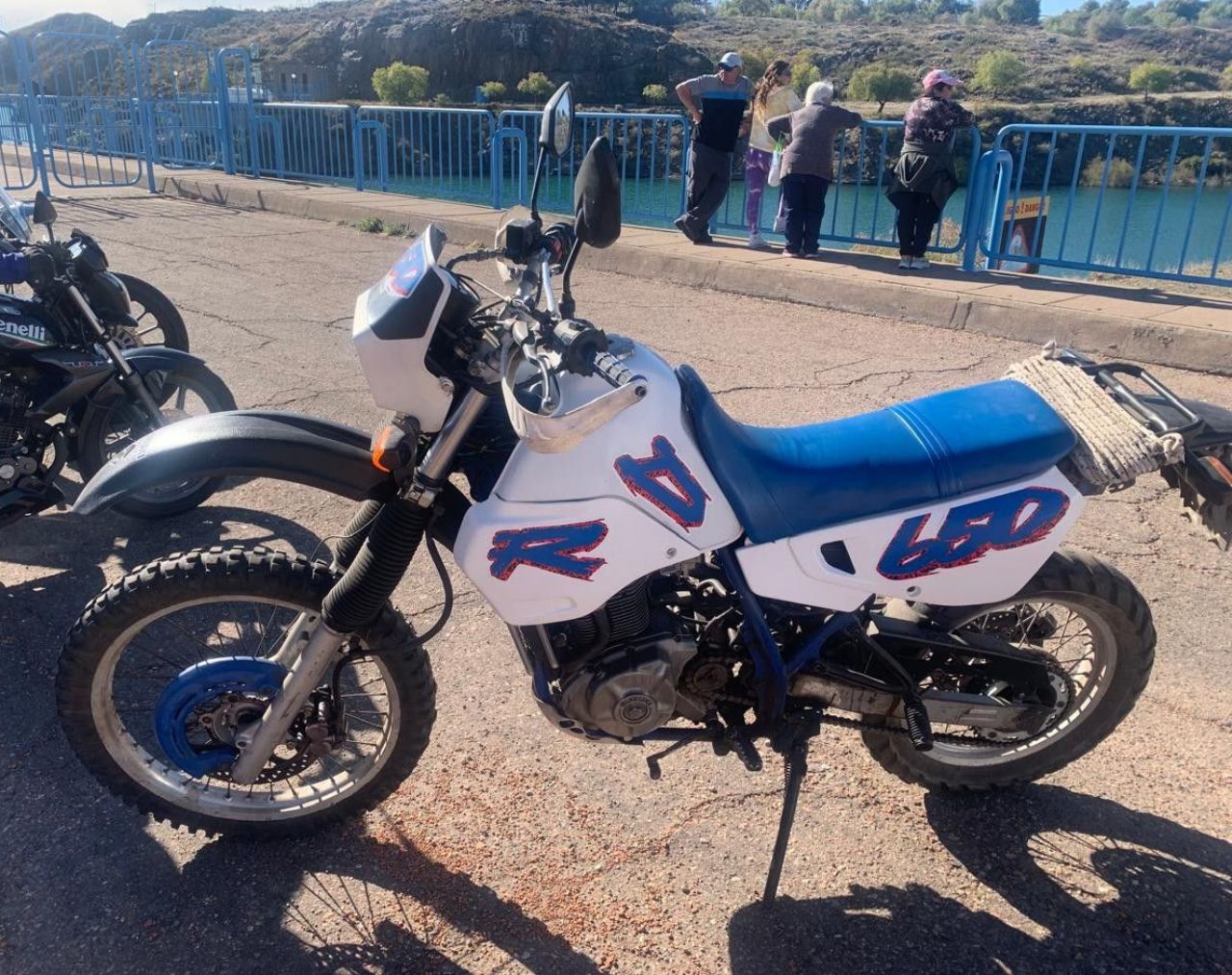Suzuki DR Usada en Mendoza, deRuedas
