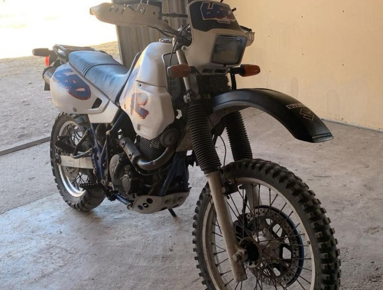 Suzuki DR Usada en Mendoza, deRuedas