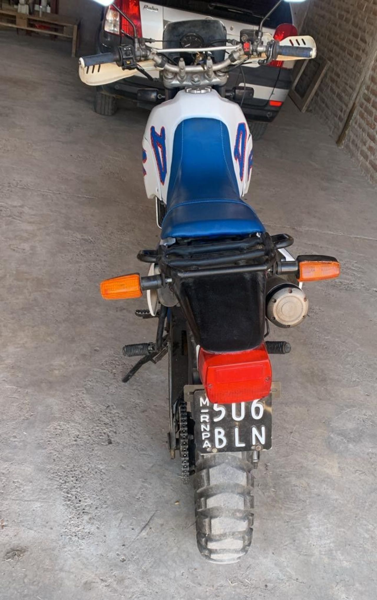 Suzuki DR Usada en Mendoza, deRuedas