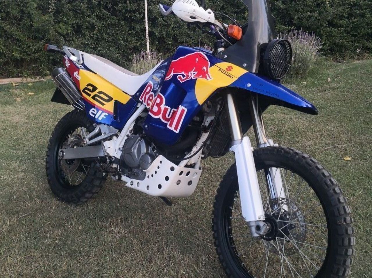 Suzuki DR Usada en Mendoza, deRuedas