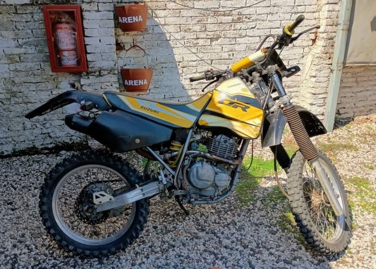 Suzuki DR Usada en Entre Ríos, deRuedas