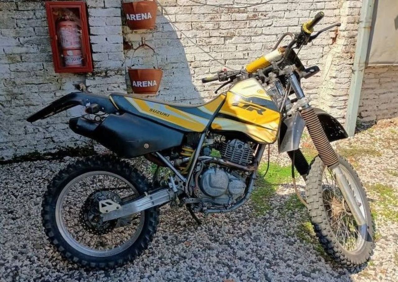 Suzuki DR Usada en Entre Ríos, deRuedas