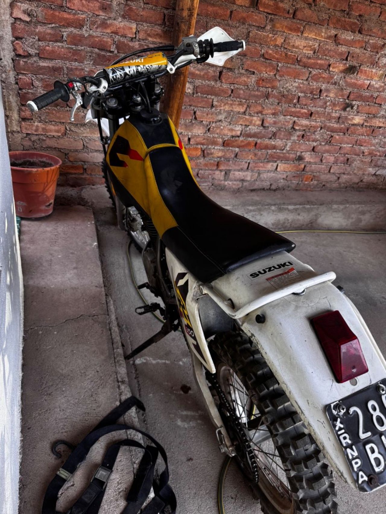 Suzuki DR Usada en Mendoza, deRuedas