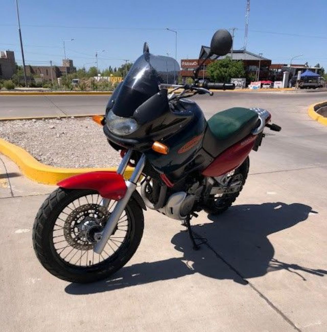 Suzuki DR Usada en Mendoza, deRuedas