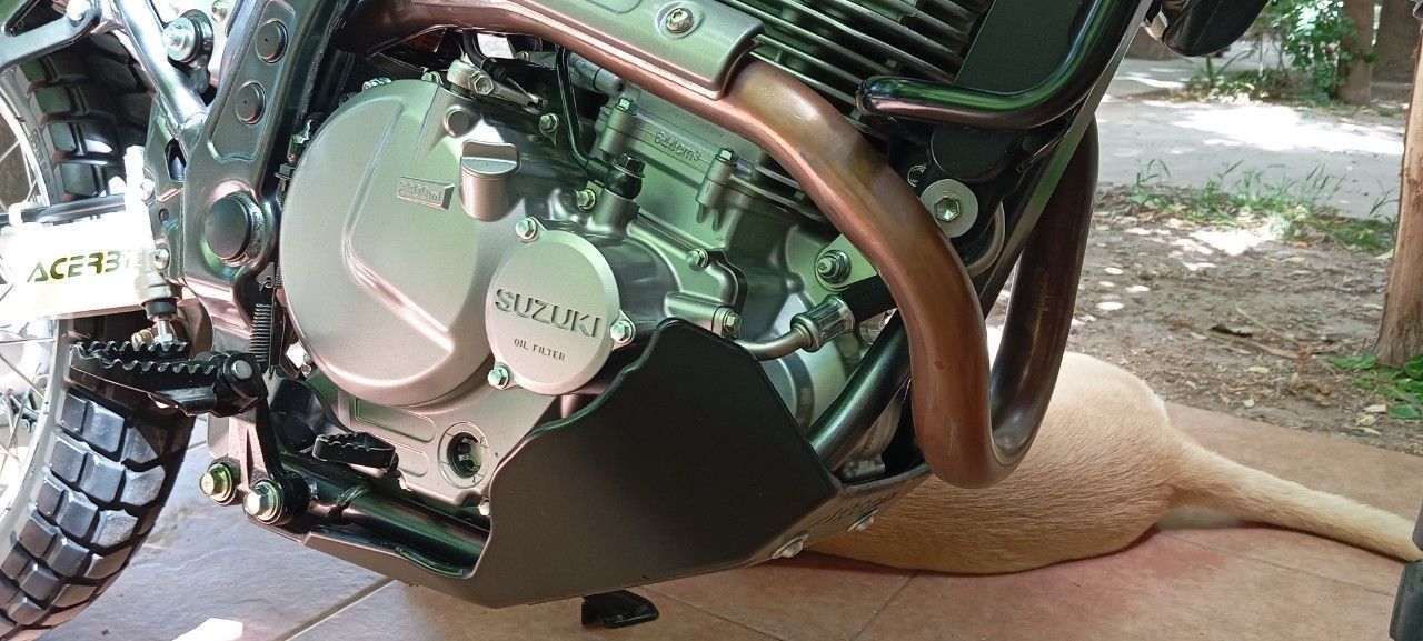 Suzuki DR Usada en Mendoza, deRuedas