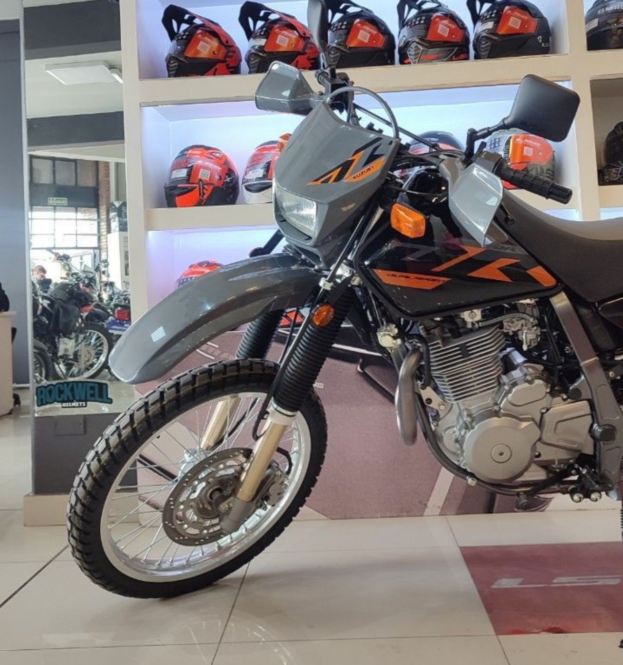 Suzuki DR Nueva Financiado en San Luis, deRuedas
