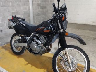 Suzuki DR Usada en Córdoba Financiado
