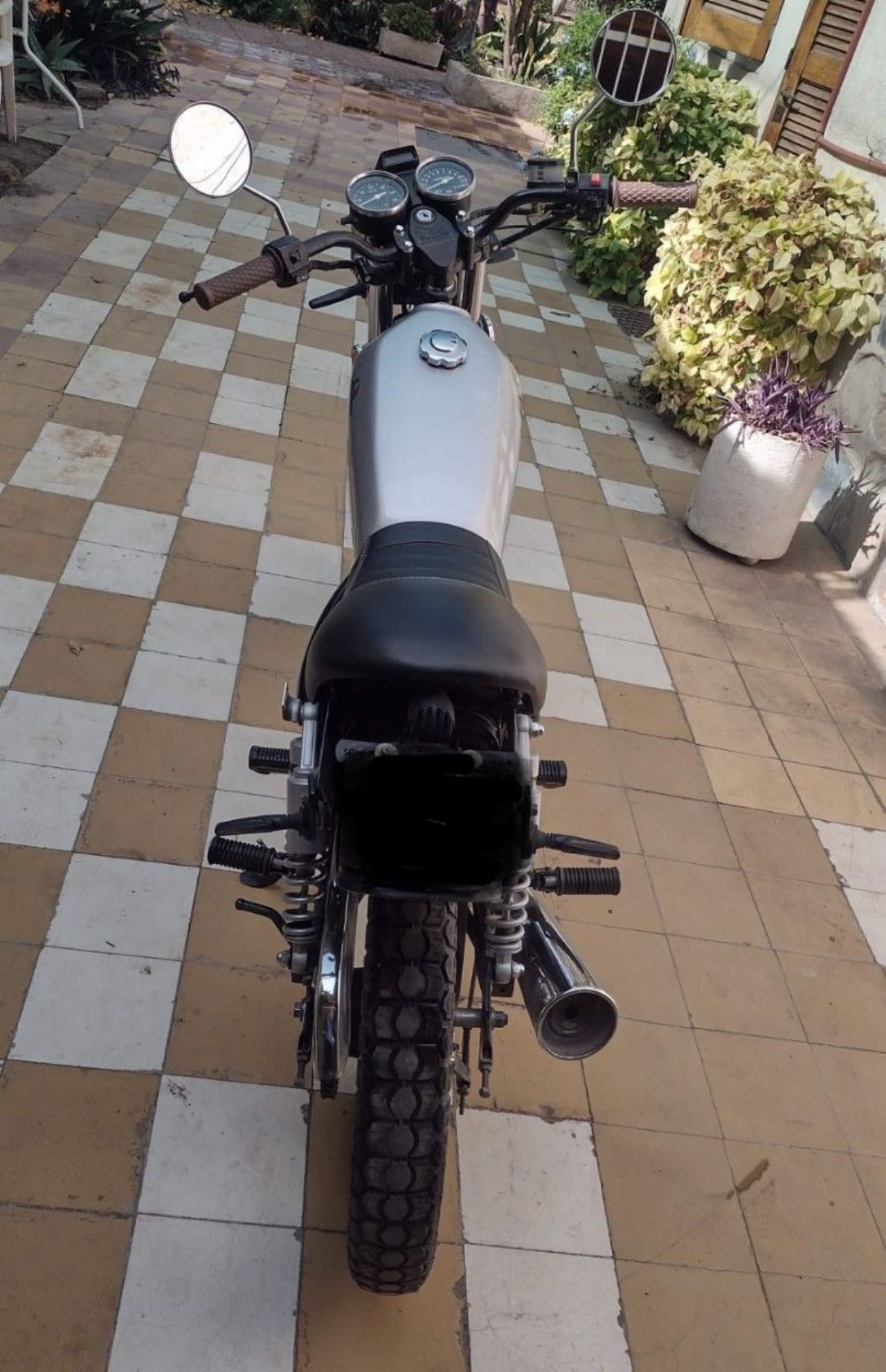 Suzuki GN Usada en Mendoza, deRuedas