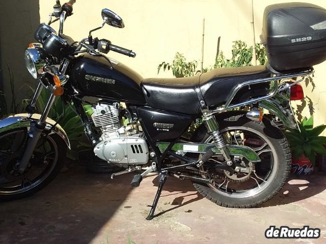 Suzuki GN125 Usada en Buenos Aires, deRuedas