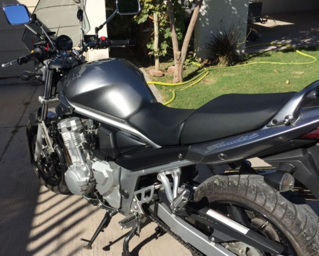 Suzuki GSF Usada en Mendoza, deRuedas