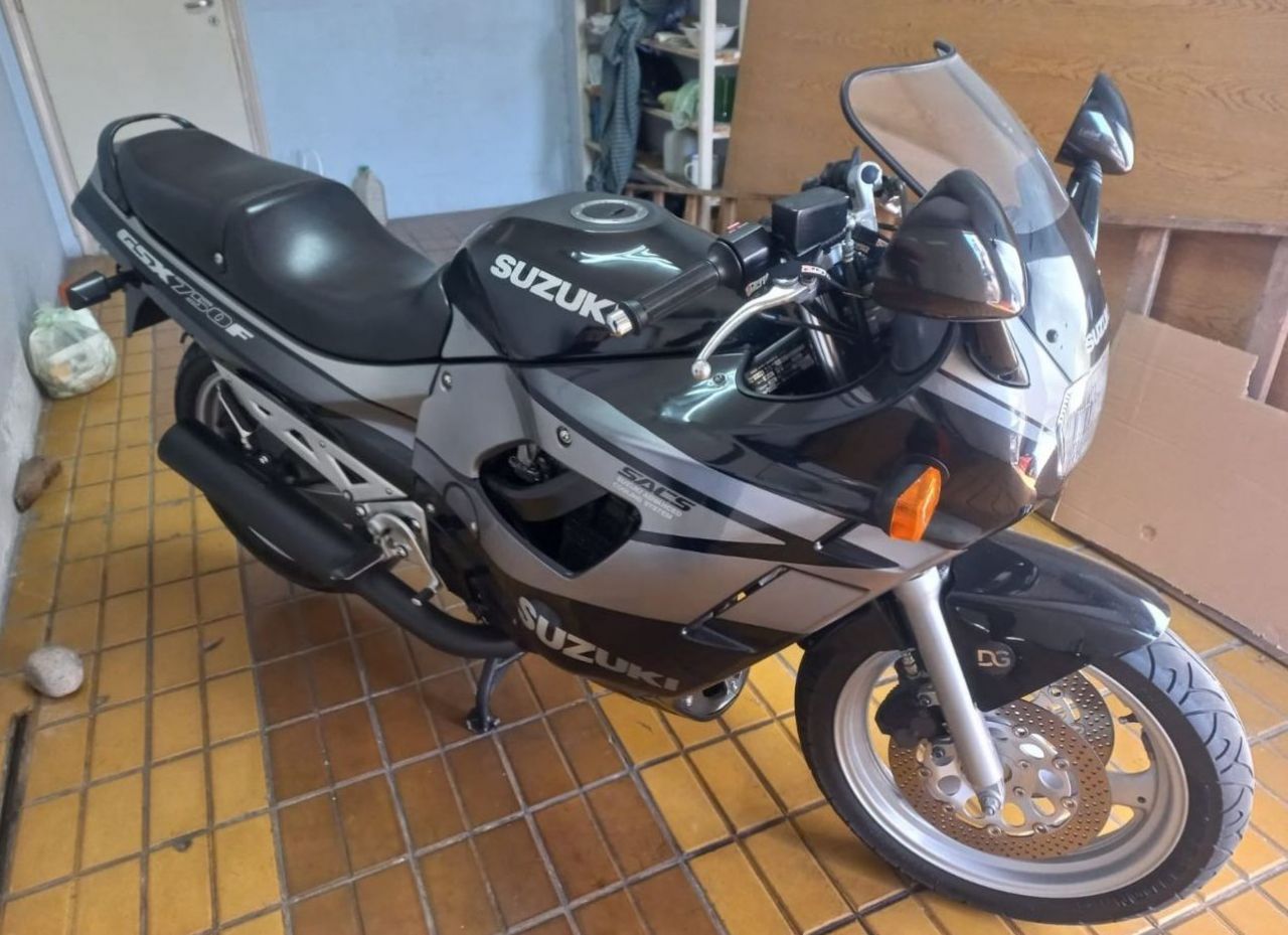 Suzuki GSX Usada en Mendoza, deRuedas