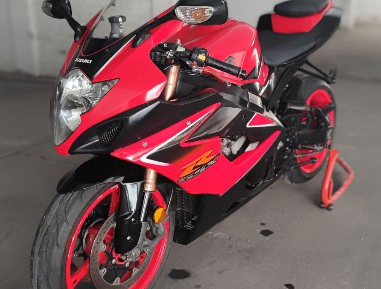 Suzuki GSX-R Usada en Mendoza, deRuedas