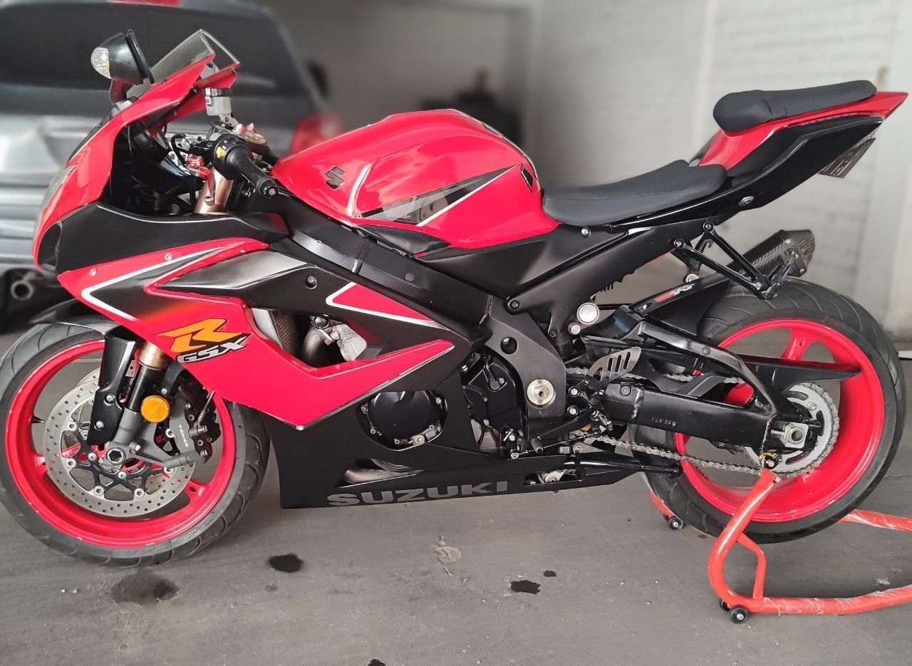 Suzuki GSX-R Usada en Mendoza, deRuedas