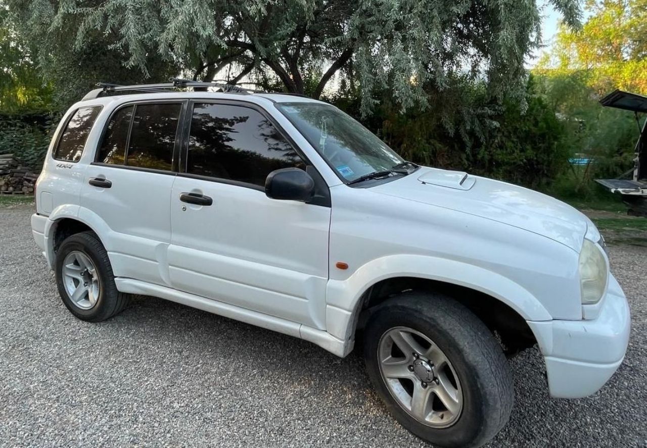 Suzuki Grand Vitara Usado en Mendoza, deRuedas