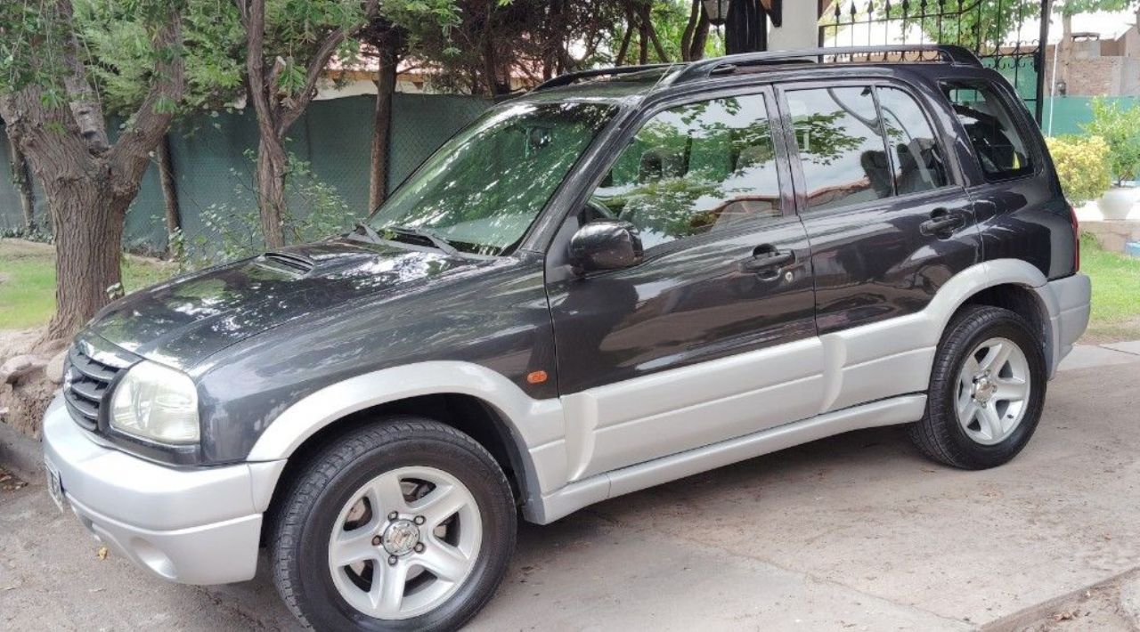 Suzuki Grand Vitara Usado en Mendoza, deRuedas