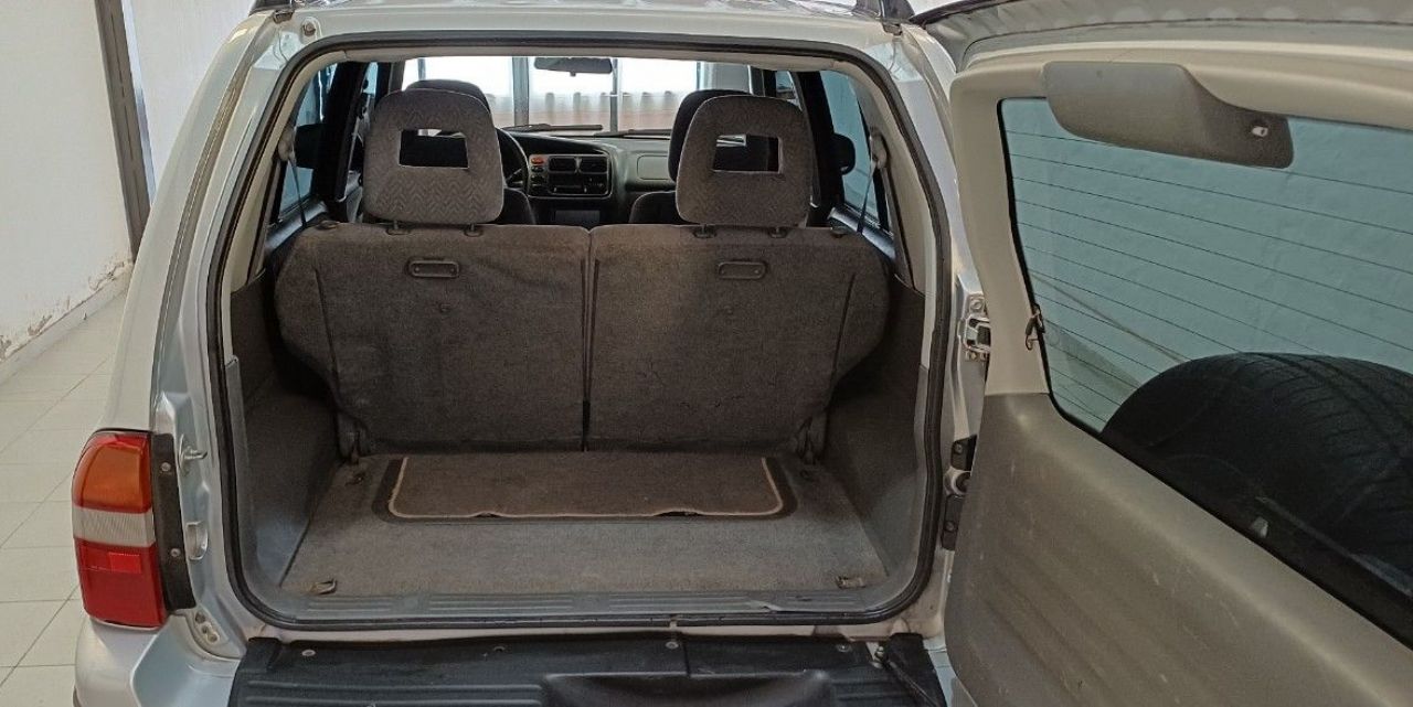 Suzuki Grand Vitara Usado en Mendoza, deRuedas