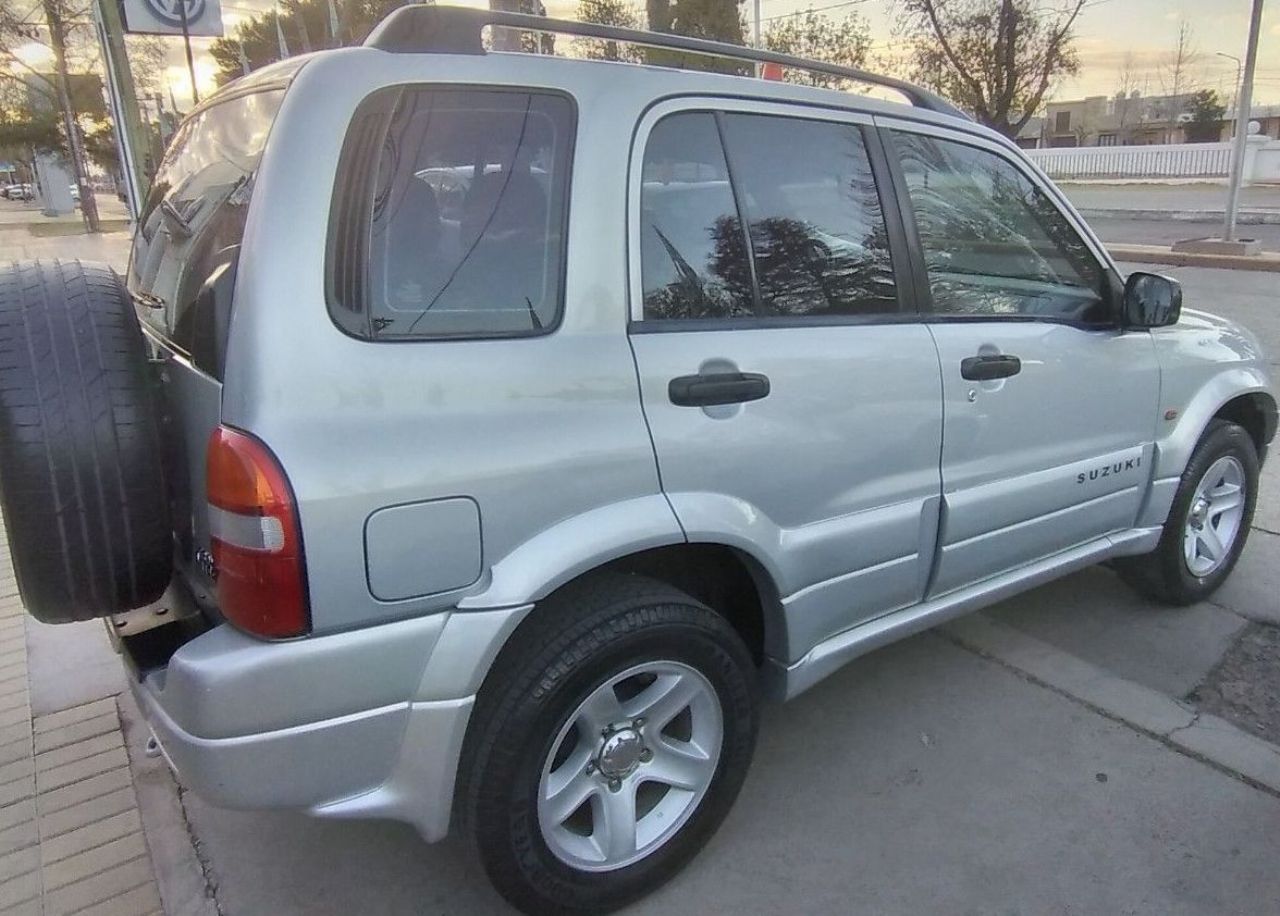 Suzuki Grand Vitara Usado en Mendoza, deRuedas