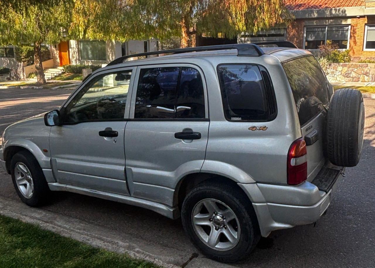 Suzuki Grand Vitara Usado en Mendoza, deRuedas