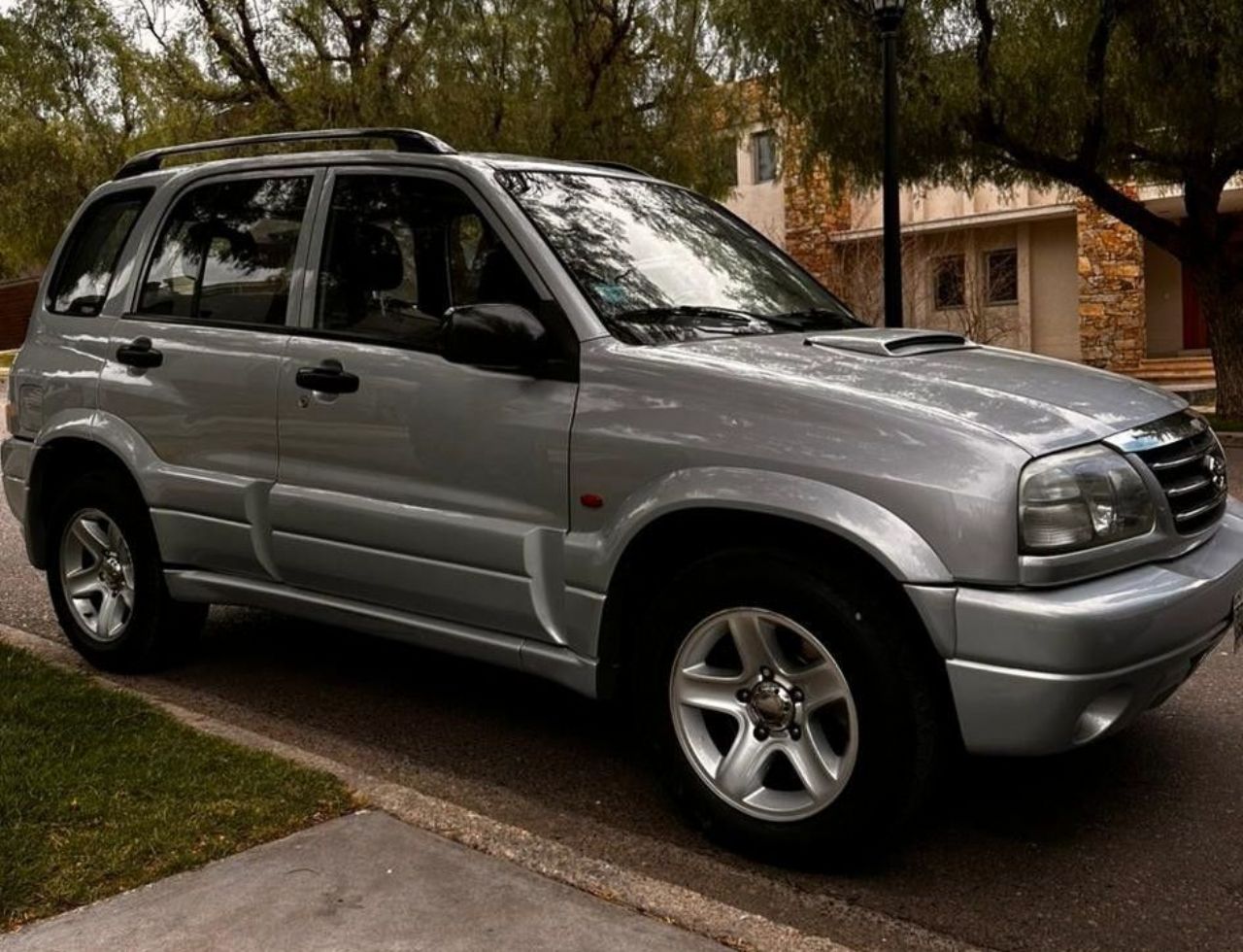 Suzuki Grand Vitara Usado en Mendoza, deRuedas