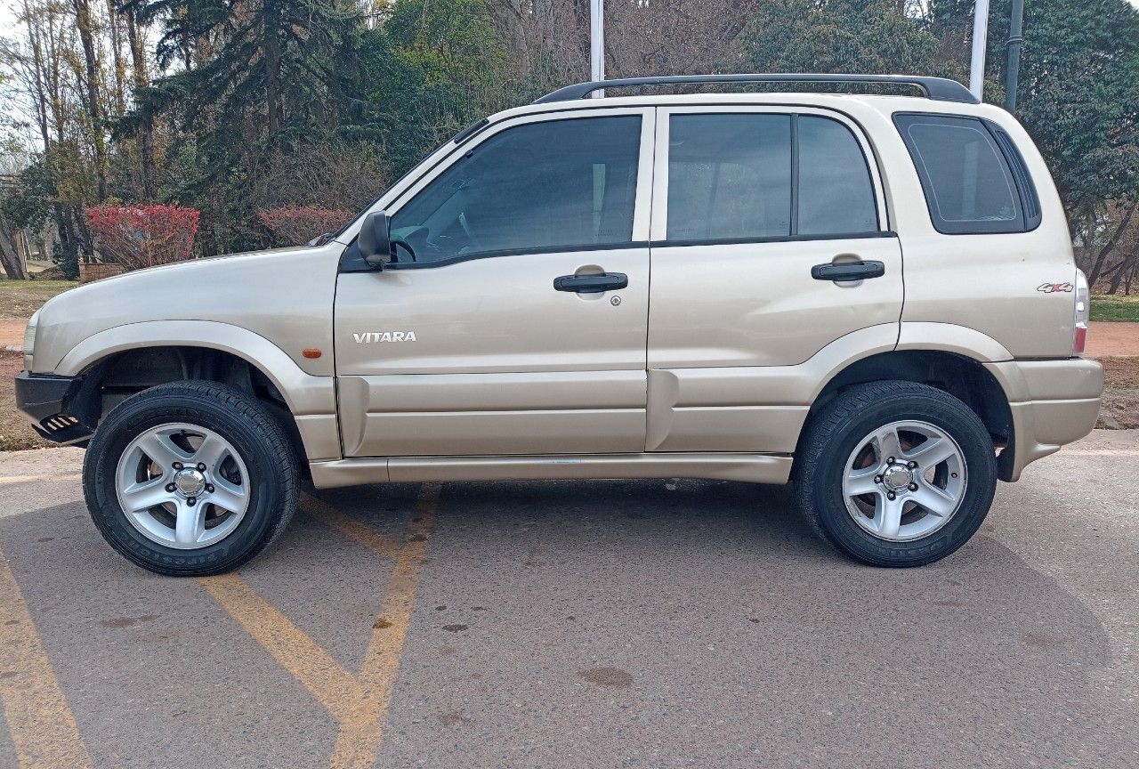Suzuki Grand Vitara Usado en Mendoza, deRuedas