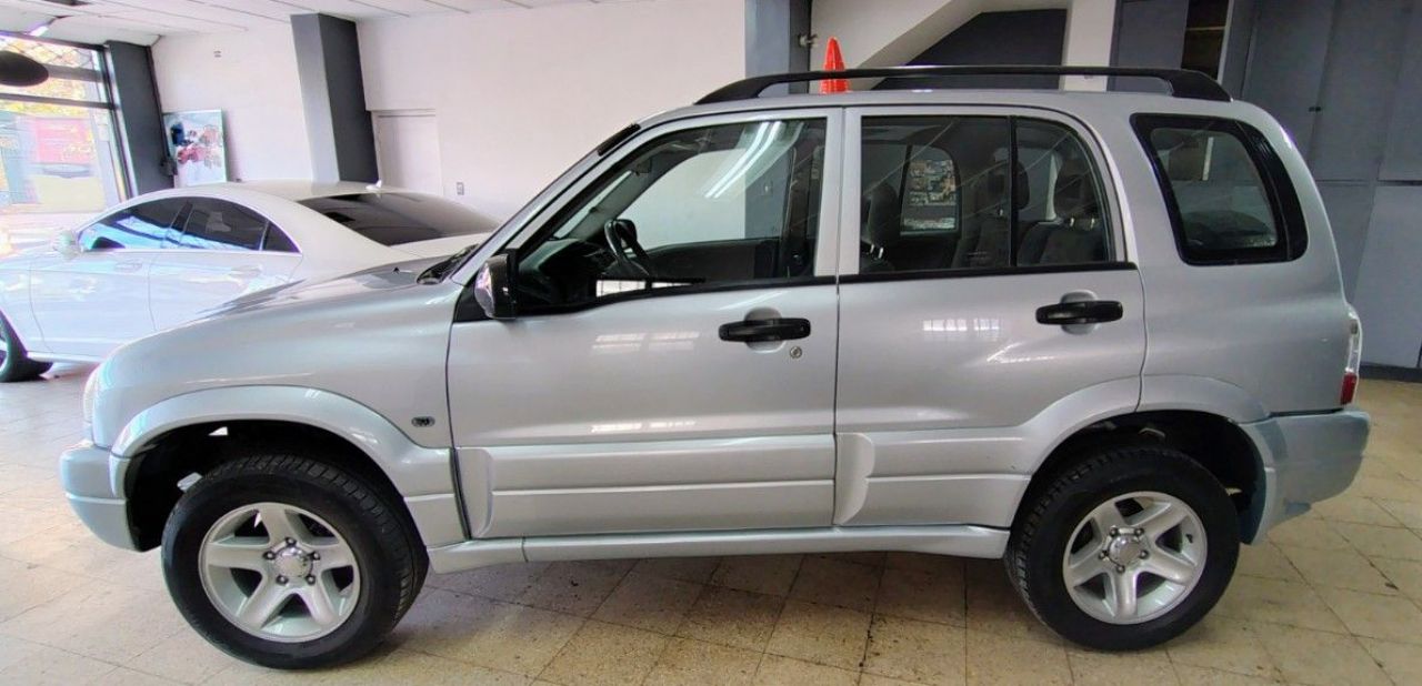Suzuki Grand Vitara Usado en Mendoza, deRuedas