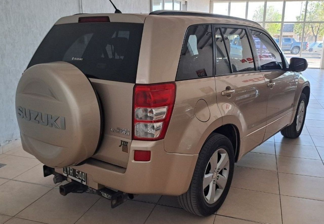 Suzuki Grand Vitara Usado Financiado en Mendoza, deRuedas
