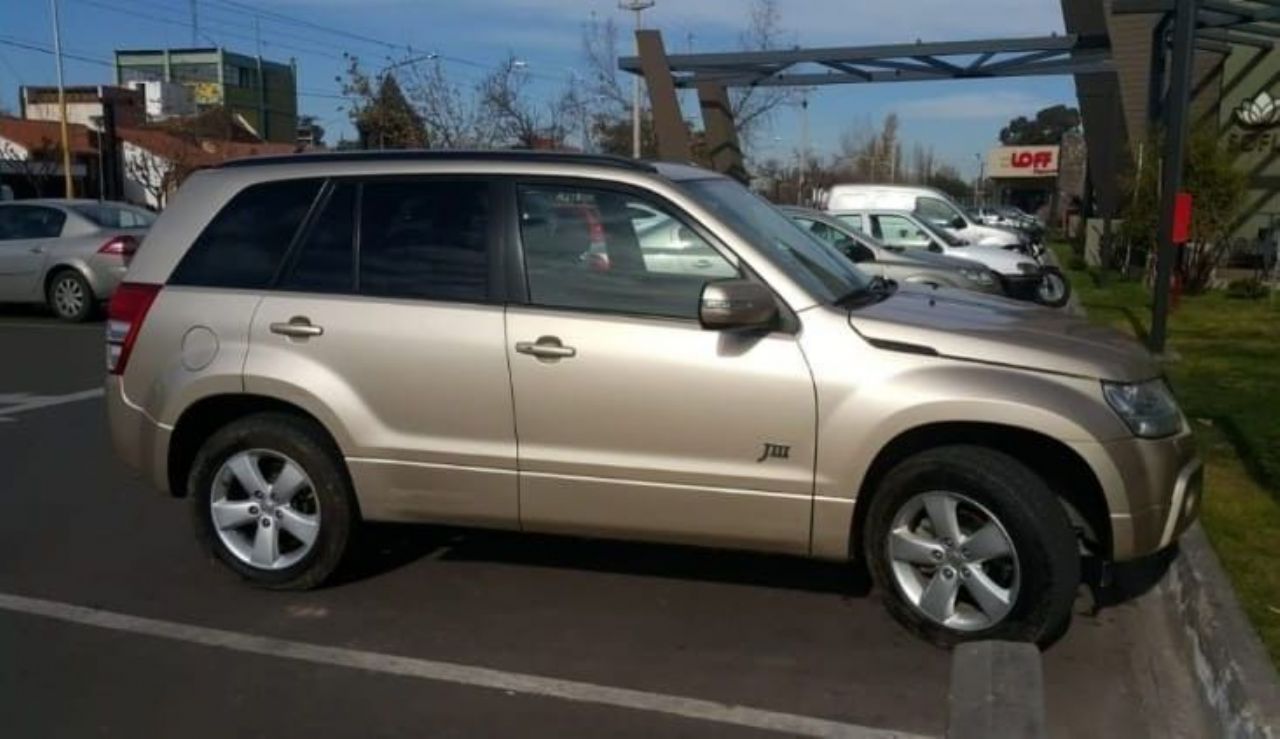 Suzuki Grand Vitara Usado en Mendoza, deRuedas