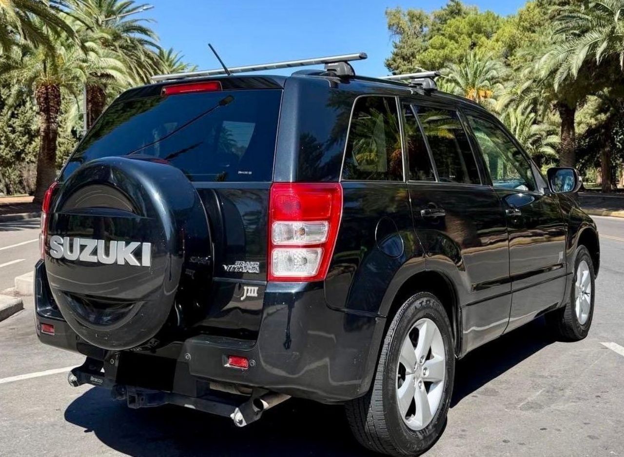 Suzuki Grand Vitara Usado en Mendoza, deRuedas