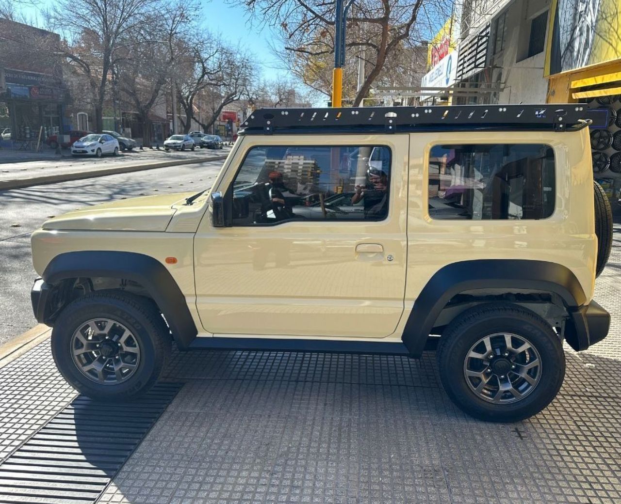 Suzuki Jimny Usado en Mendoza, deRuedas