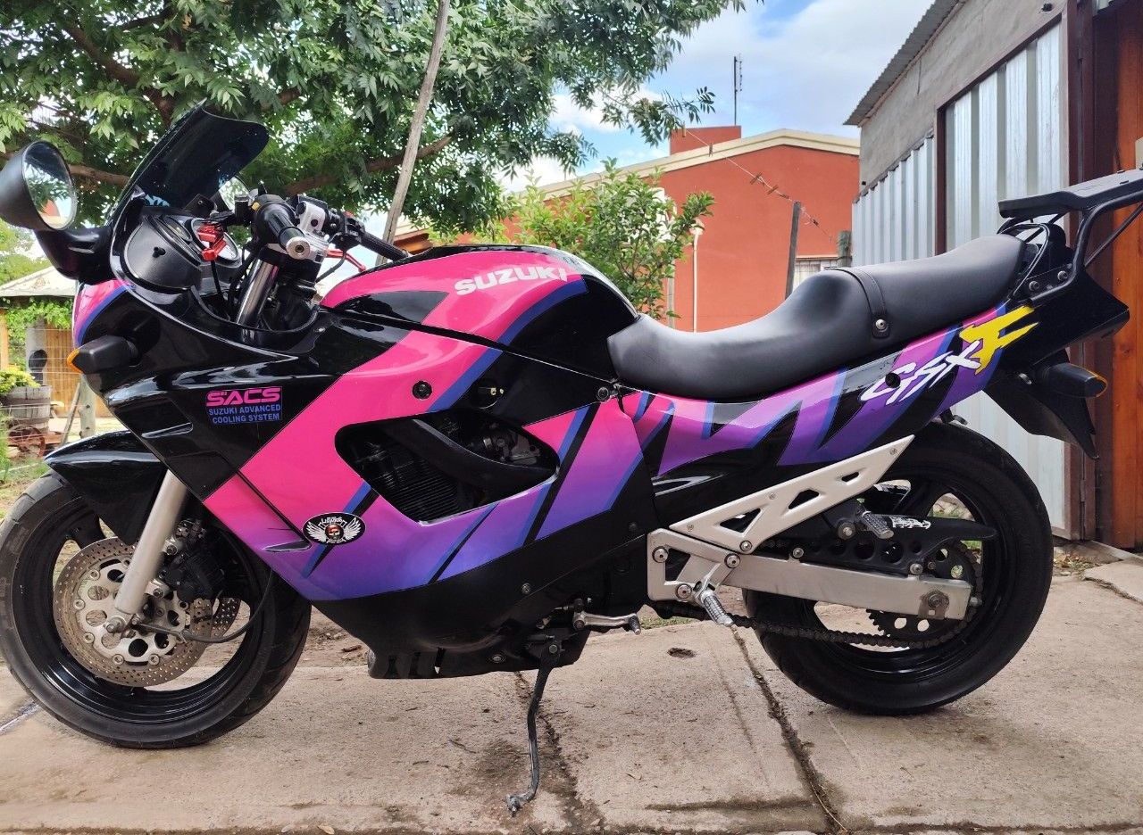 Suzuki Katana Usada en Mendoza, deRuedas