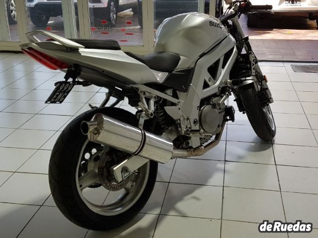 Suzuki SV Usada en Mendoza, deRuedas