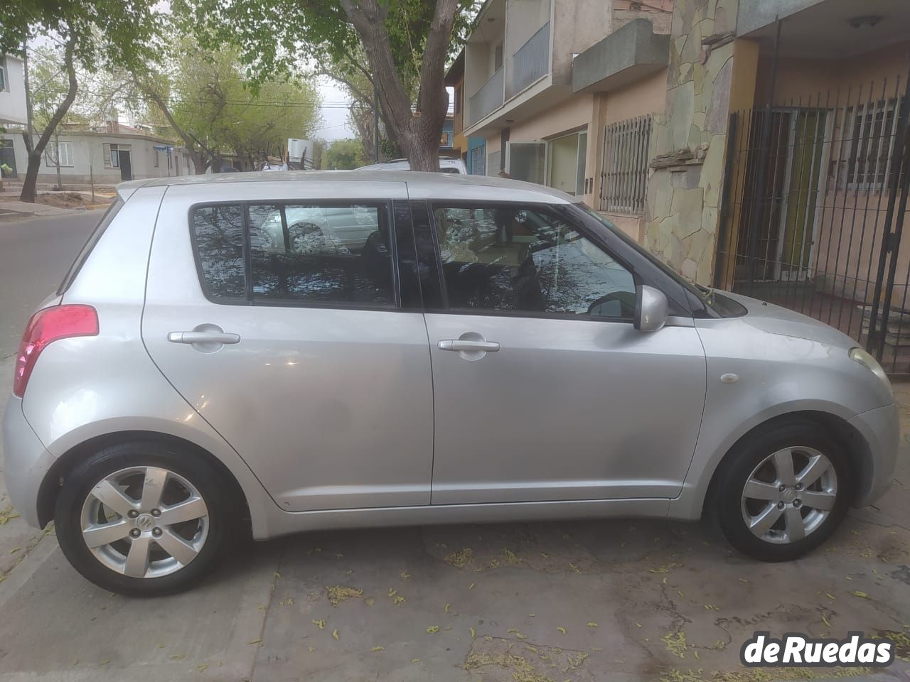 Suzuki Swift Usado en Mendoza, deRuedas