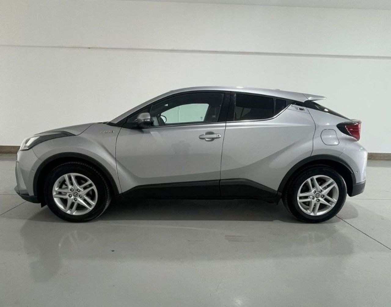 Toyota C-HR Usado en Mendoza, deRuedas