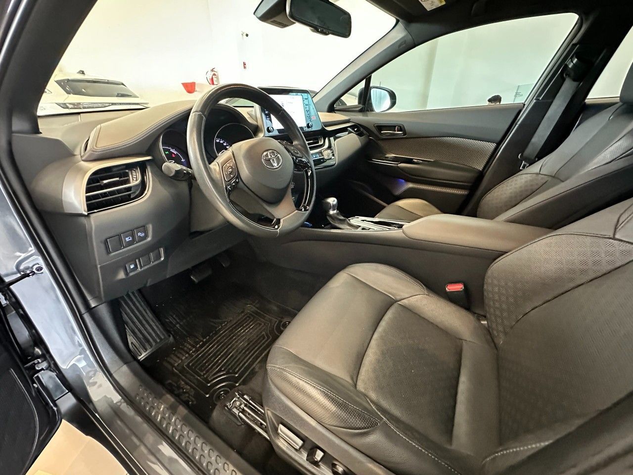 Toyota C-HR Usado Financiado en Córdoba, deRuedas