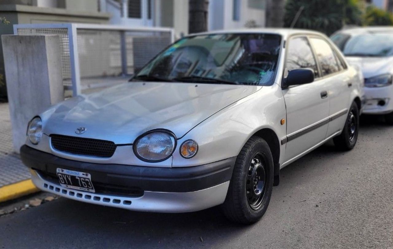 Toyota Corolla Usado en Buenos Aires, deRuedas