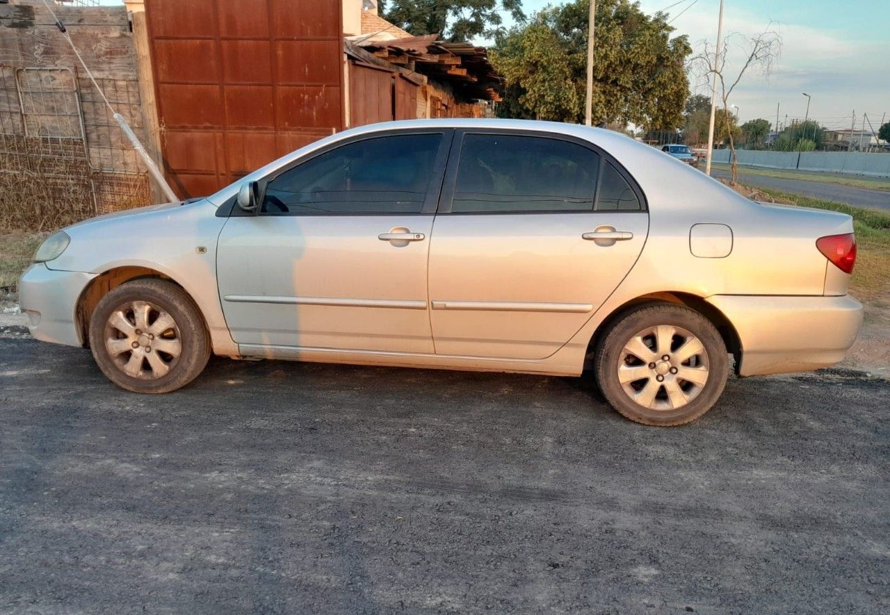 Toyota Corolla Usado en Buenos Aires, deRuedas
