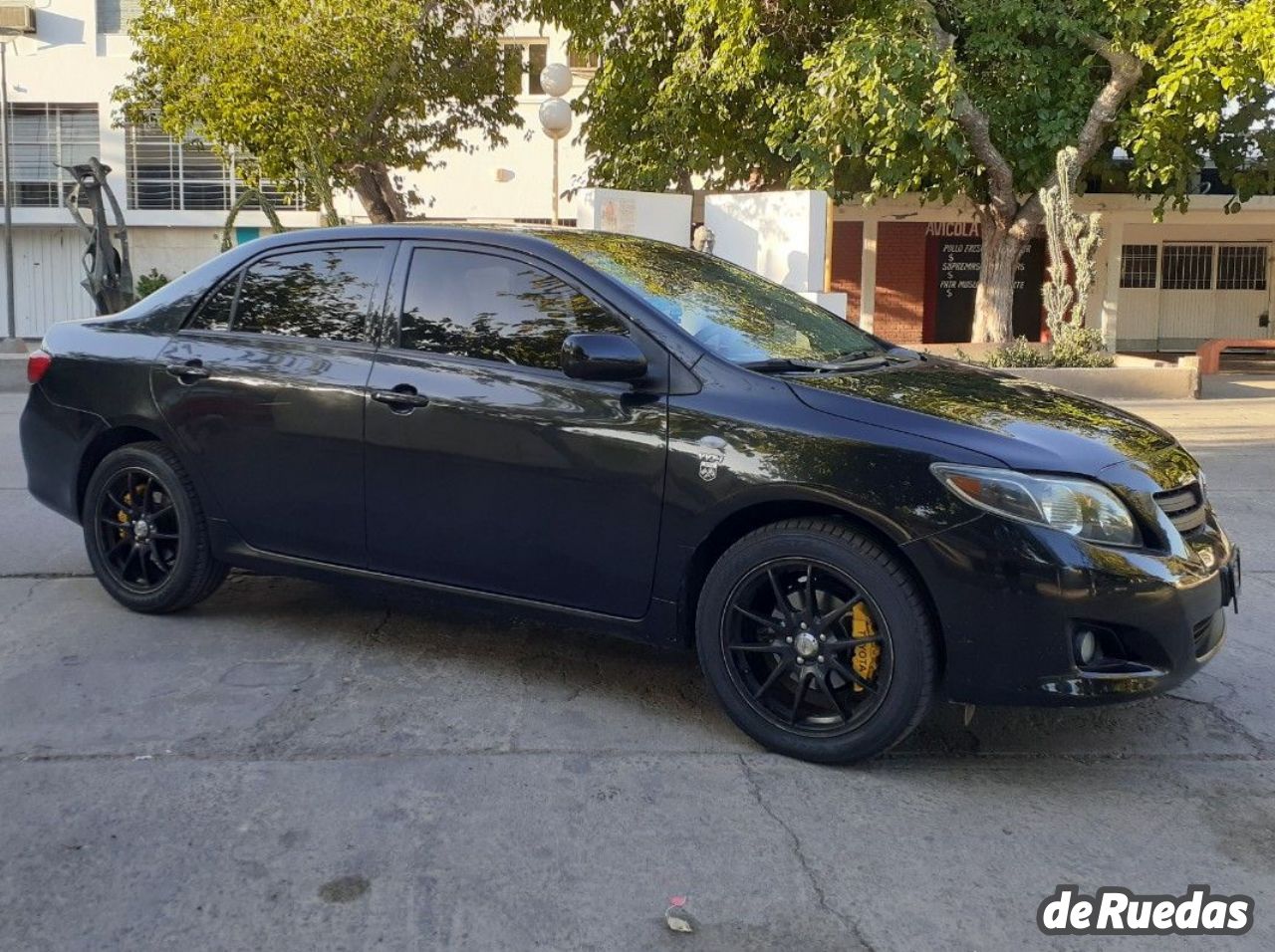 Toyota Corolla Usado en San Juan, deRuedas