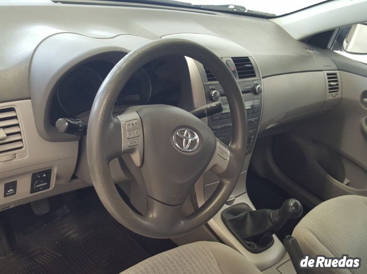 Toyota Corolla Usado en Mendoza, deRuedas