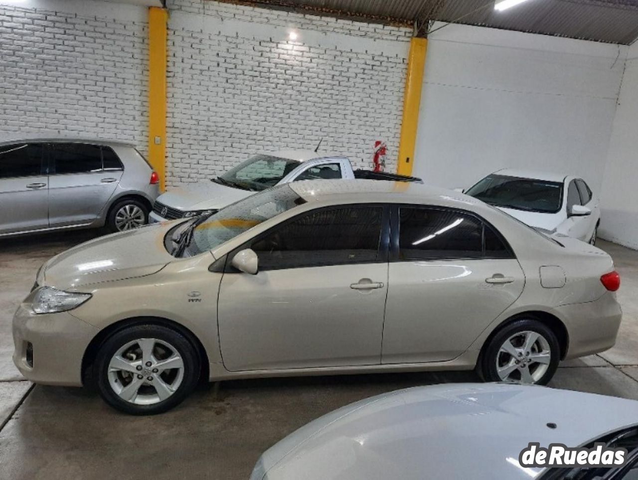 Toyota Corolla Usado en San Juan, deRuedas