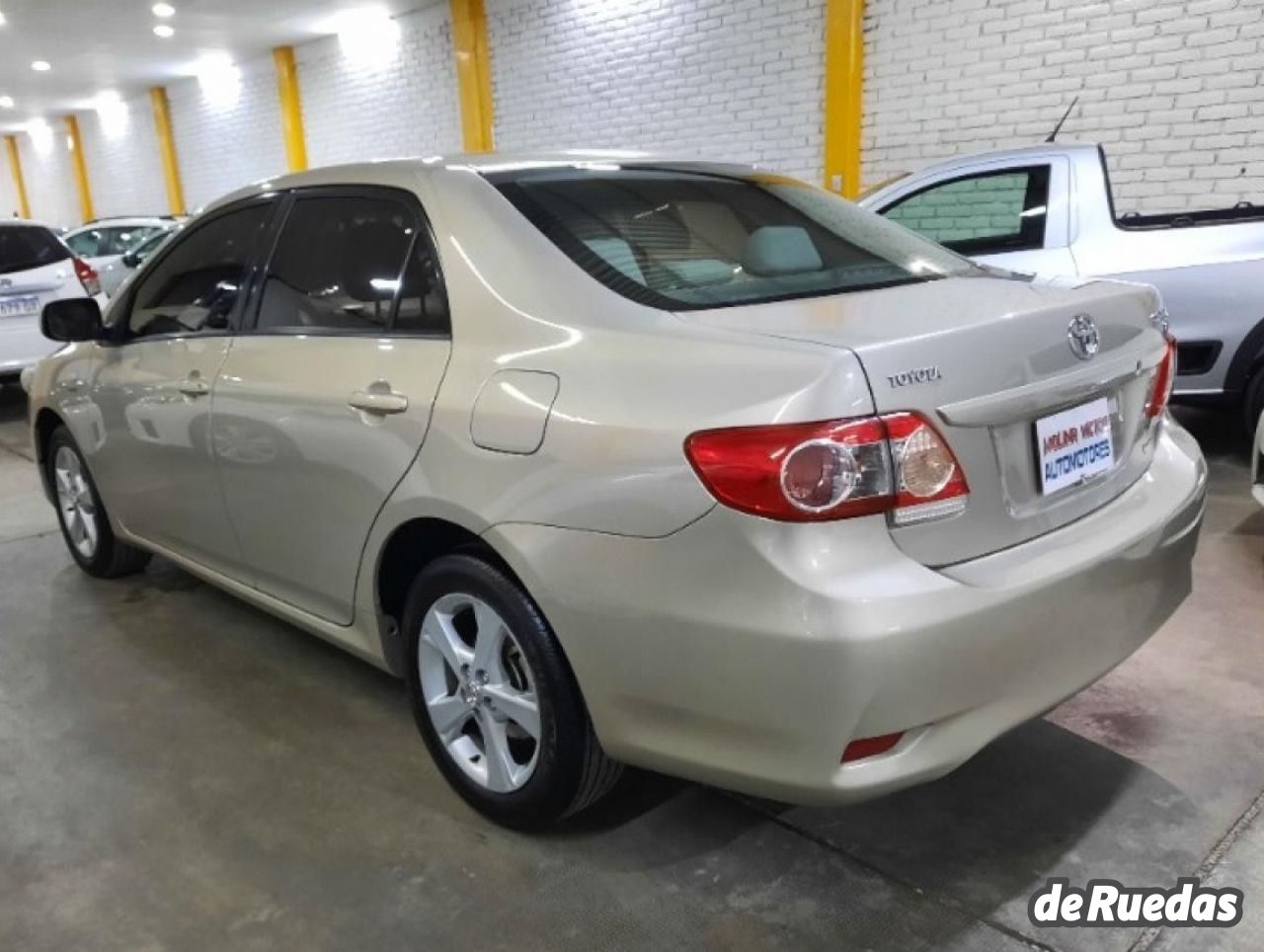 Toyota Corolla Usado en San Juan, deRuedas