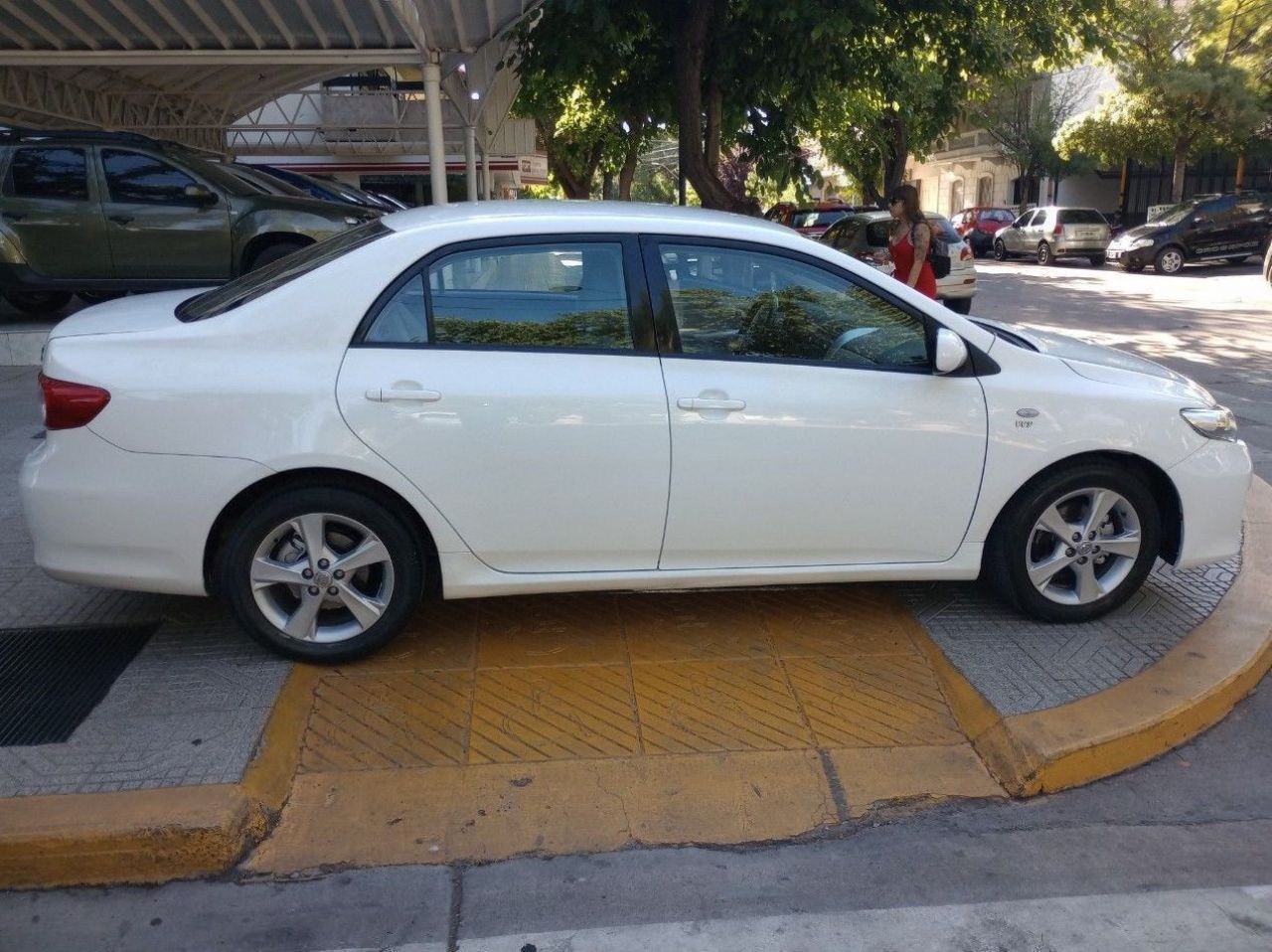 Toyota Corolla Usado en Mendoza, deRuedas
