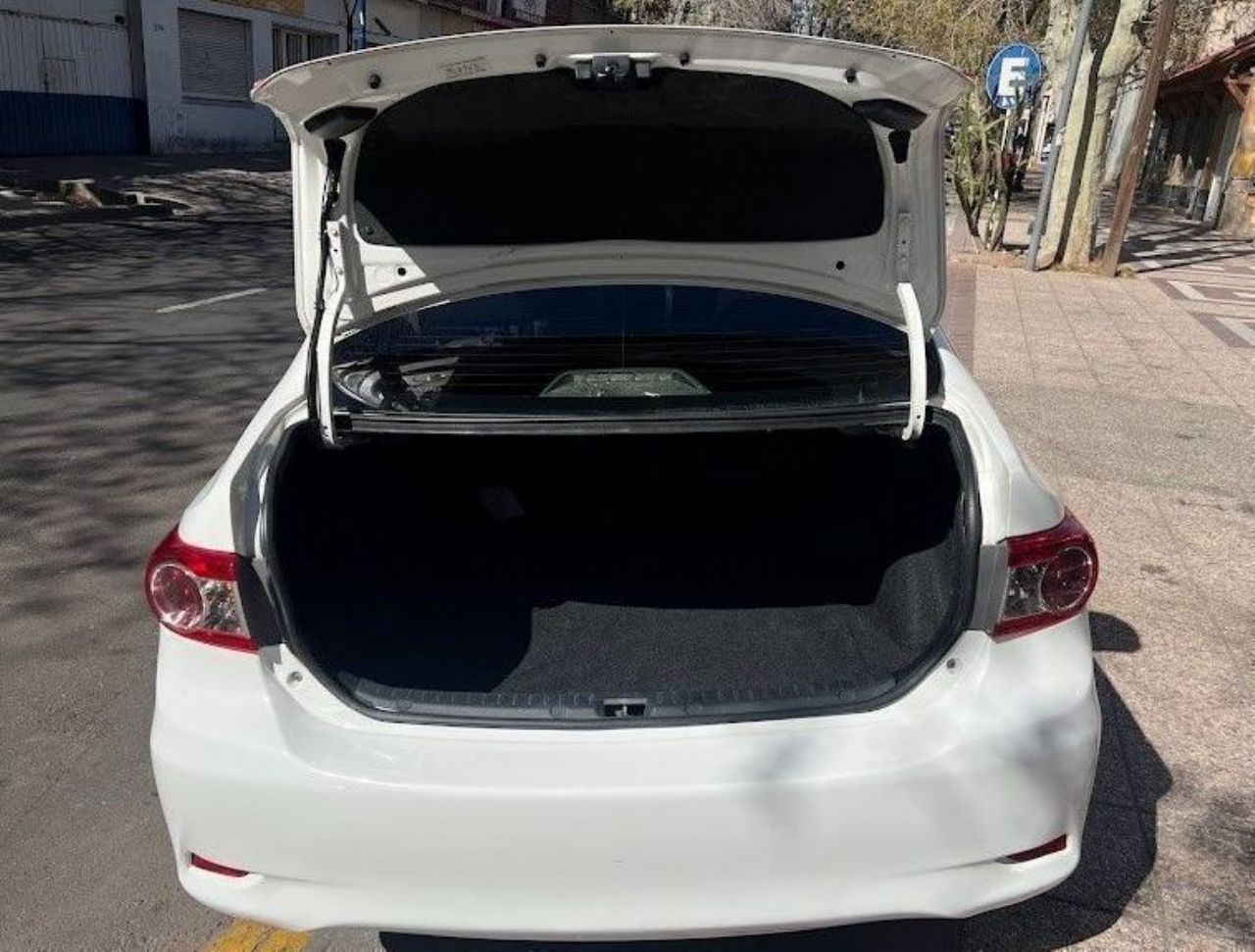 Toyota Corolla Usado Financiado en Mendoza, deRuedas